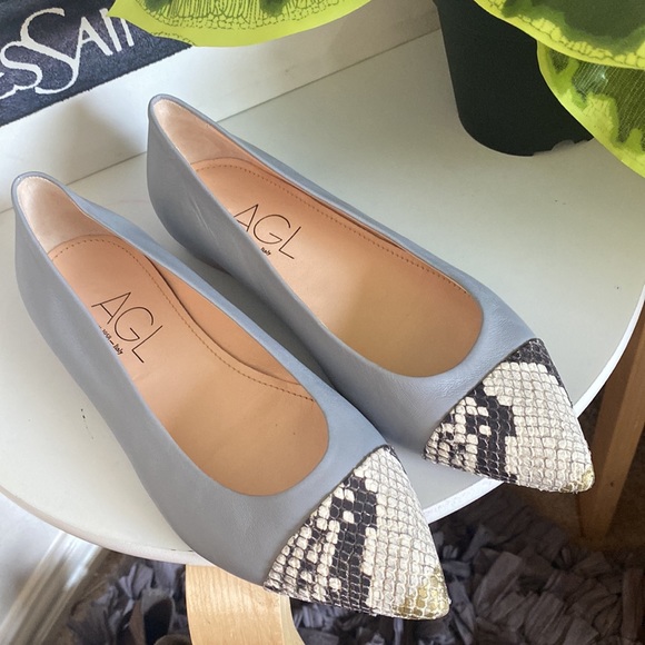 AGL 💙🤍leather Python Snake print Mika cap toe Ballet Flats 💙🤍Size 35.5 - Picture 2 of 16